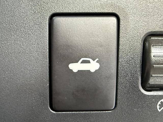 BRZ STI スポーツ 禁煙車 ワンオーナー 6速MT 社外ナビ ワンセグ バックカメラ オートクルーズコントロール ボルドー革アルカンターラコンビシート STIマフラー BREMBO 純正18インチAW シートヒーター(46枚目)