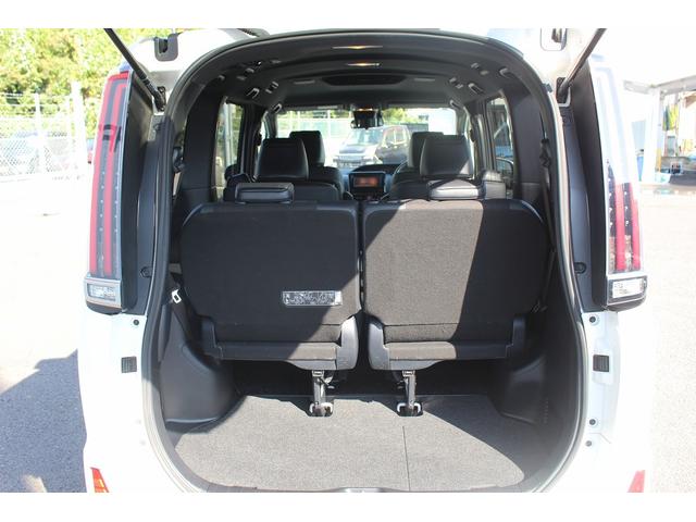 ノア ハイブリッドSi ダブルバイビーII 禁煙車 両側電動スライドドア 純正ナビ フルセグ シートヒーター オートクルーズ 衝突軽減ブレーキ LEDヘッドライト ETC ハーフレザー オートマチックハイビーム レーンディバーチヤーアラート(8枚目)