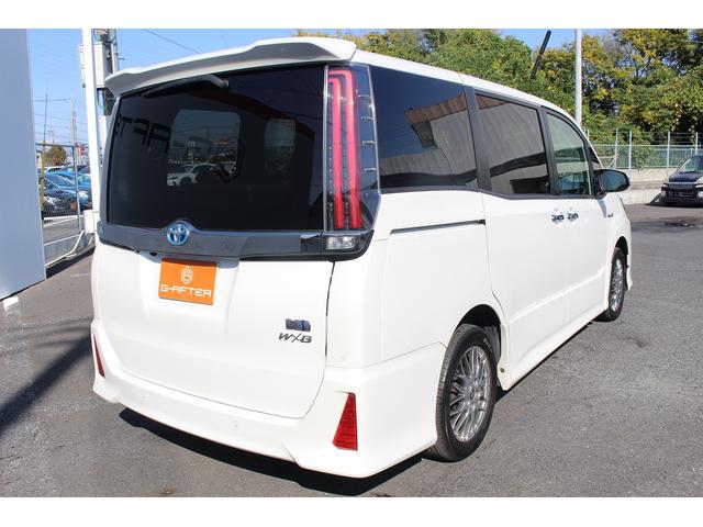 ノア ハイブリッドSi ダブルバイビーII 禁煙車 両側電動スライドドア 純正ナビ フルセグ シートヒーター オートクルーズ 衝突軽減ブレーキ LEDヘッドライト ETC ハーフレザー オートマチックハイビーム レーンディバーチヤーアラート(23枚目)