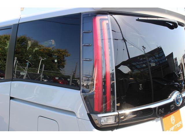 ノア ハイブリッドSi ダブルバイビーII 禁煙車 両側電動スライドドア 純正ナビ フルセグ シートヒーター オートクルーズ 衝突軽減ブレーキ LEDヘッドライト ETC ハーフレザー オートマチックハイビーム レーンディバーチヤーアラート(29枚目)