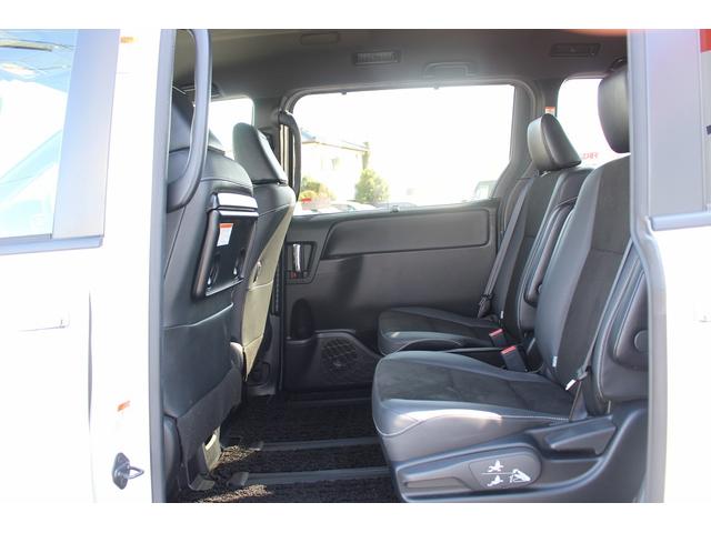 ノア ハイブリッドSi ダブルバイビーII 禁煙車 両側電動スライドドア 純正ナビ フルセグ シートヒーター オートクルーズ 衝突軽減ブレーキ LEDヘッドライト ETC ハーフレザー オートマチックハイビーム レーンディバーチヤーアラート(44枚目)