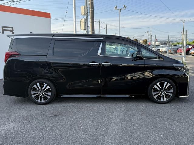 アルファード ２．５Ｓ　後期型　禁煙車　メーカー１３．２インチ後席モニター　純正９インチナビ　フルセグ　Ｂカメラ　両側電動スライドドア　ＥＴＣ　デジタルインナーミラー　トヨタセーフティセンス　アダプティブクルーズコントロール（9枚目）