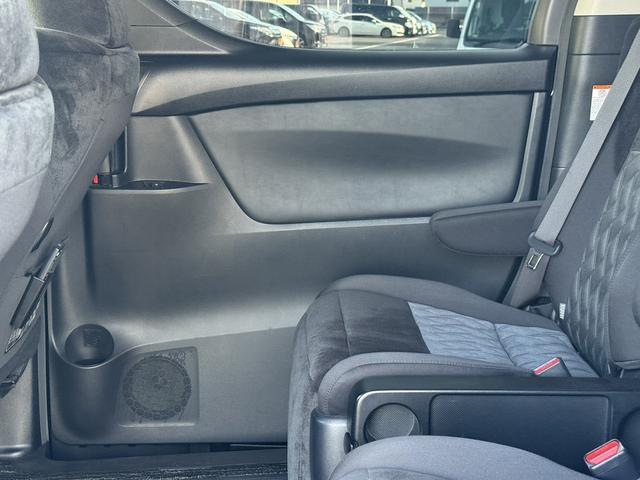 アルファード ２．５Ｓ　後期型　禁煙車　メーカー１３．２インチ後席モニター　純正９インチナビ　フルセグ　Ｂカメラ　両側電動スライドドア　ＥＴＣ　デジタルインナーミラー　トヨタセーフティセンス　アダプティブクルーズコントロール（37枚目）