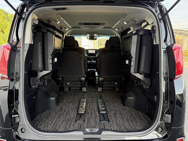 アルファード ２．５Ｓ　後期型　禁煙車　メーカー１３．２インチ後席モニター　純正９インチナビ　フルセグ　Ｂカメラ　両側電動スライドドア　ＥＴＣ　デジタルインナーミラー　トヨタセーフティセンス　アダプティブクルーズコントロール（40枚目）