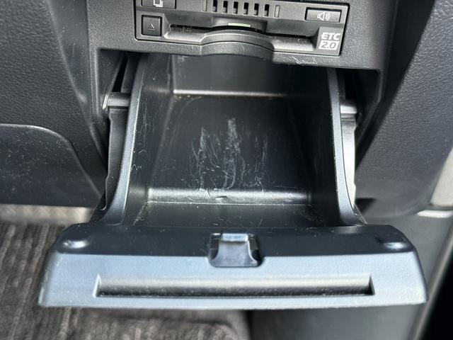 アルファード ２．５Ｓ　後期型　禁煙車　メーカー１３．２インチ後席モニター　純正９インチナビ　フルセグ　Ｂカメラ　両側電動スライドドア　ＥＴＣ　デジタルインナーミラー　トヨタセーフティセンス　アダプティブクルーズコントロール（60枚目）