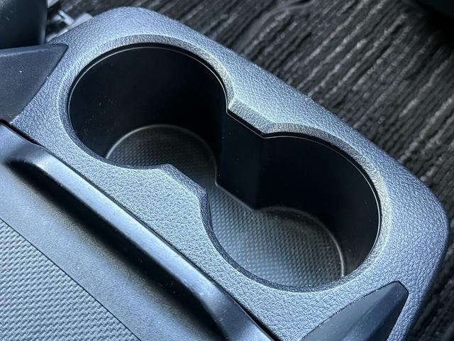 アルファード ２．５Ｓ　後期型　禁煙車　メーカー１３．２インチ後席モニター　純正９インチナビ　フルセグ　Ｂカメラ　両側電動スライドドア　ＥＴＣ　デジタルインナーミラー　トヨタセーフティセンス　アダプティブクルーズコントロール（62枚目）