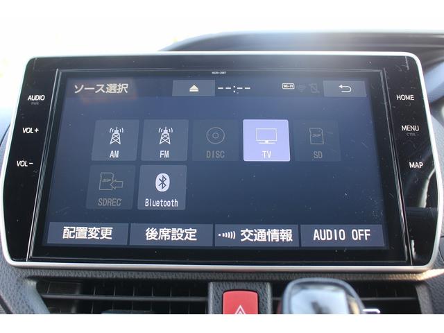 ノア Si ダブルバイビーIII 禁煙車 メーカー13.2型後席モニター フルセグ バックカメラ 両側電動スライドドア 衝突軽減ブレーキ ETC2.0 Bluetooth レーンキープアシスト クリアランスソナー ハーフレザーシート(5枚目)