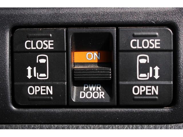 ノア Si ダブルバイビーIII 禁煙車 メーカー13.2型後席モニター フルセグ バックカメラ 両側電動スライドドア 衝突軽減ブレーキ ETC2.0 Bluetooth レーンキープアシスト クリアランスソナー ハーフレザーシート(7枚目)