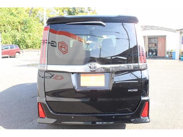 ノア Si ダブルバイビーIII 禁煙車 メーカー13.2型後席モニター フルセグ バックカメラ 両側電動スライドドア 衝突軽減ブレーキ ETC2.0 Bluetooth レーンキープアシスト クリアランスソナー ハーフレザーシート(10枚目)