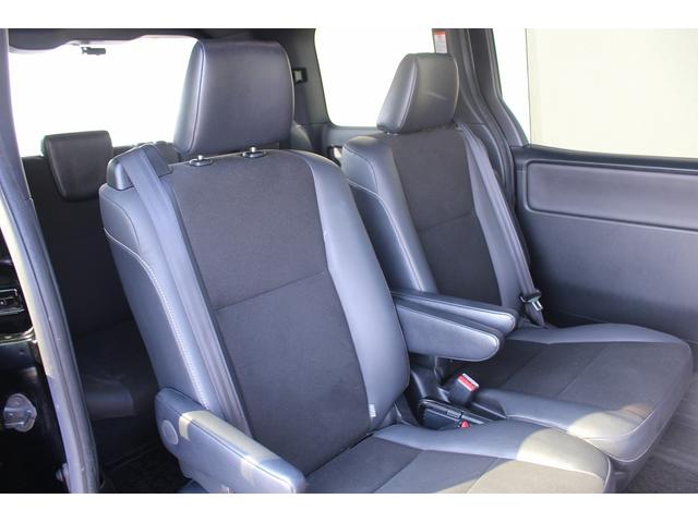 ノア Si ダブルバイビーIII 禁煙車 メーカー13.2型後席モニター フルセグ バックカメラ 両側電動スライドドア 衝突軽減ブレーキ ETC2.0 Bluetooth レーンキープアシスト クリアランスソナー ハーフレザーシート(16枚目)