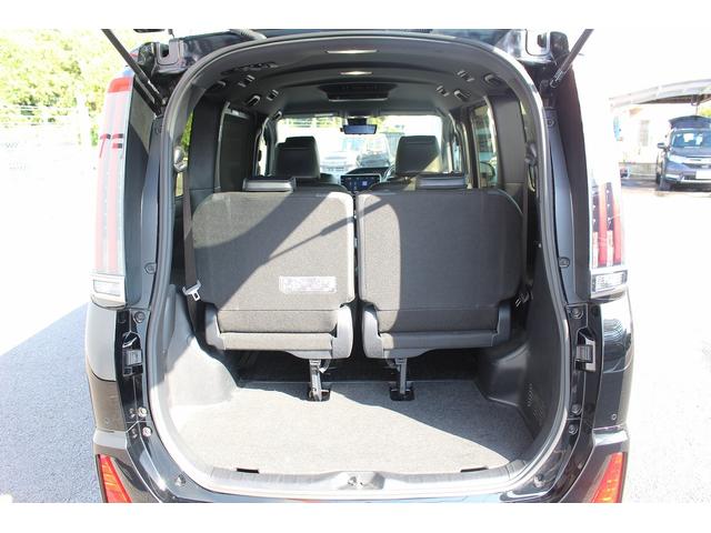 ノア Si ダブルバイビーIII 禁煙車 メーカー13.2型後席モニター フルセグ バックカメラ 両側電動スライドドア 衝突軽減ブレーキ ETC2.0 Bluetooth レーンキープアシスト クリアランスソナー ハーフレザーシート(20枚目)