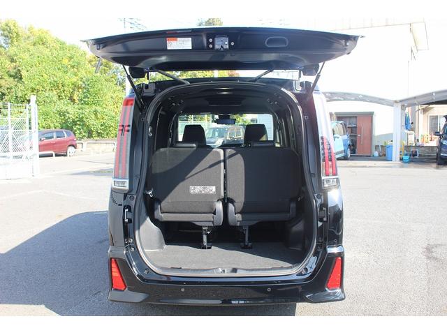 ノア Si ダブルバイビーIII 禁煙車 メーカー13.2型後席モニター フルセグ バックカメラ 両側電動スライドドア 衝突軽減ブレーキ ETC2.0 Bluetooth レーンキープアシスト クリアランスソナー ハーフレザーシート(38枚目)