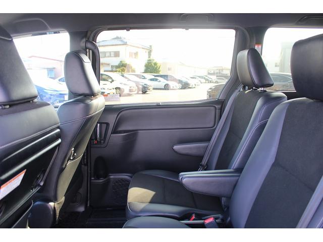 ノア Si ダブルバイビーIII 禁煙車 メーカー13.2型後席モニター フルセグ バックカメラ 両側電動スライドドア 衝突軽減ブレーキ ETC2.0 Bluetooth レーンキープアシスト クリアランスソナー ハーフレザーシート(40枚目)