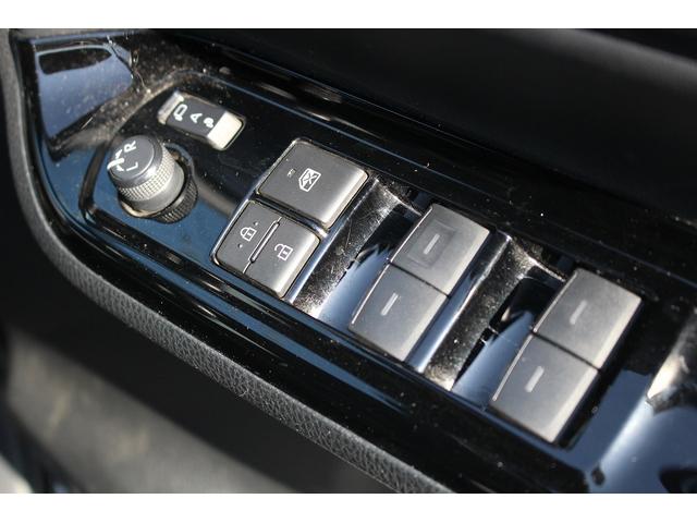 ノア Si ダブルバイビーIII 禁煙車 メーカー13.2型後席モニター フルセグ バックカメラ 両側電動スライドドア 衝突軽減ブレーキ ETC2.0 Bluetooth レーンキープアシスト クリアランスソナー ハーフレザーシート(57枚目)