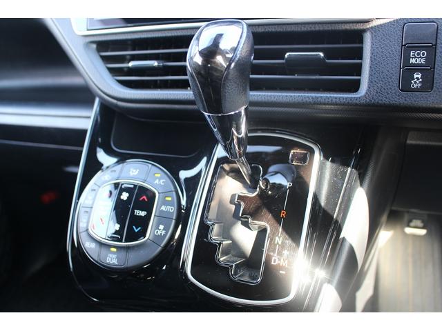 ノア Si ダブルバイビーIII 禁煙車 メーカー13.2型後席モニター フルセグ バックカメラ 両側電動スライドドア 衝突軽減ブレーキ ETC2.0 Bluetooth レーンキープアシスト クリアランスソナー ハーフレザーシート(65枚目)