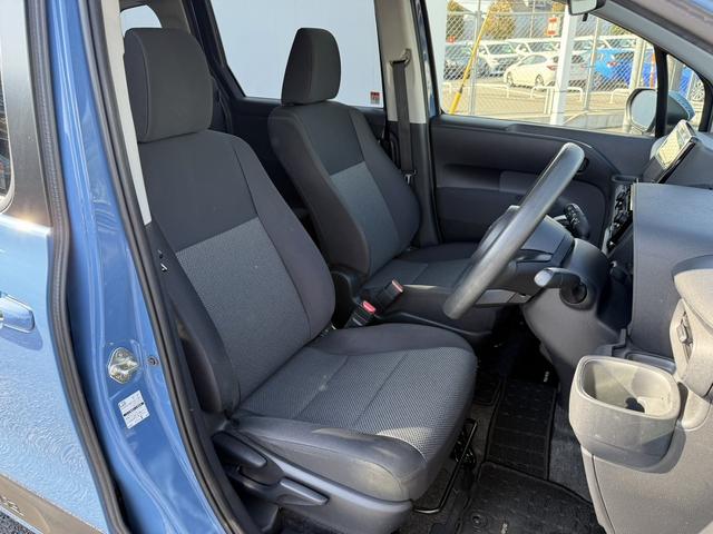 シエンタ ハイブリッドG 禁煙車 純正8型ディスプレイオーディオ バックカメラ トヨタセーフティセンス 両側電動スライド 衝突軽減ブレーキブラインドスポットモニター アダプティブクルーズコントロール パーキングサポートブレーキ(16枚目)