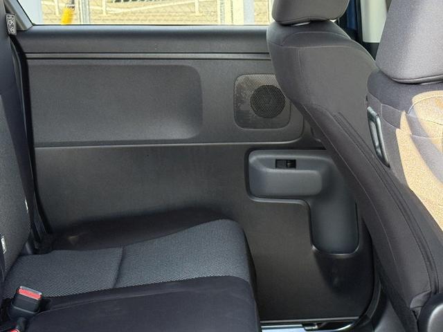 シエンタ ハイブリッドG 禁煙車 純正8型ディスプレイオーディオ バックカメラ トヨタセーフティセンス 両側電動スライド 衝突軽減ブレーキブラインドスポットモニター アダプティブクルーズコントロール パーキングサポートブレーキ(36枚目)