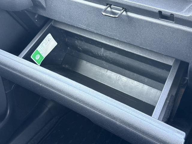 シエンタ ハイブリッドG 禁煙車 純正8型ディスプレイオーディオ バックカメラ トヨタセーフティセンス 両側電動スライド 衝突軽減ブレーキブラインドスポットモニター アダプティブクルーズコントロール パーキングサポートブレーキ(61枚目)