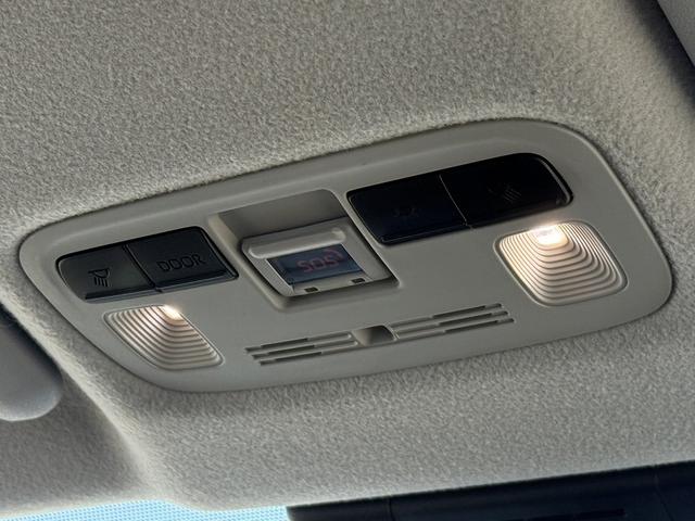 シエンタ ハイブリッドG 禁煙車 純正8型ディスプレイオーディオ バックカメラ トヨタセーフティセンス 両側電動スライド 衝突軽減ブレーキブラインドスポットモニター アダプティブクルーズコントロール パーキングサポートブレーキ(64枚目)