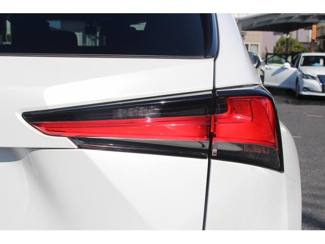 NX NX300h バージョンL 後期型 禁煙車 メーカー10インチナビ フルセグ バックカメラ フルエアロ オプション18インチAW 黒革シート パワーシート シートエアコン シートヒーター 3眼LEDヘッドライト ETC(12枚目)