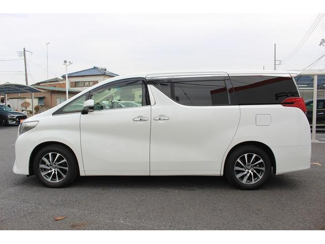 大好評のボディコーティング「ハイモースコート」もご納車までに施工可能。雨染みや線傷など中古車だからと諦めていませんか？ピカピカの状態でお乗り出しいただけます。