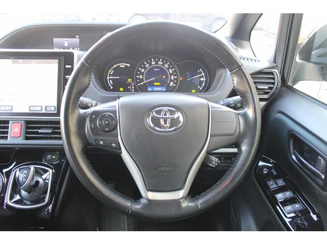 ヴォクシー ハイブリッドZS 後期型 禁煙車 純正10インチナビ フルセグ TRDフルエアロ バックモニター 両側電動スライド シートヒーター ビルトインETC 衝突軽減ブレーキ オートクルーズコントロール 純正AW(19枚目)