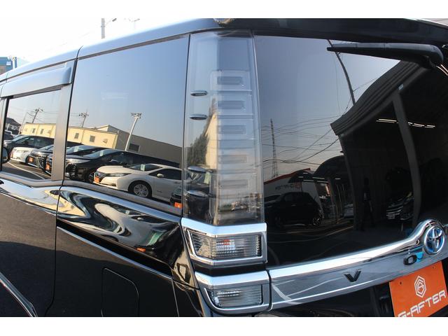 ヴォクシー ハイブリッドZS 後期型 禁煙車 純正10インチナビ フルセグ TRDフルエアロ バックモニター 両側電動スライド シートヒーター ビルトインETC 衝突軽減ブレーキ オートクルーズコントロール 純正AW(21枚目)