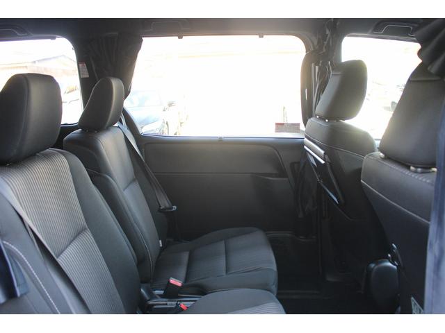 ヴォクシー ハイブリッドZS 後期型 禁煙車 純正10インチナビ フルセグ TRDフルエアロ バックモニター 両側電動スライド シートヒーター ビルトインETC 衝突軽減ブレーキ オートクルーズコントロール 純正AW(32枚目)