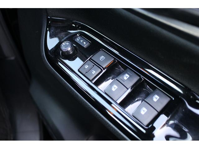 ヴォクシー ハイブリッドZS 後期型 禁煙車 純正10インチナビ フルセグ TRDフルエアロ バックモニター 両側電動スライド シートヒーター ビルトインETC 衝突軽減ブレーキ オートクルーズコントロール 純正AW(50枚目)