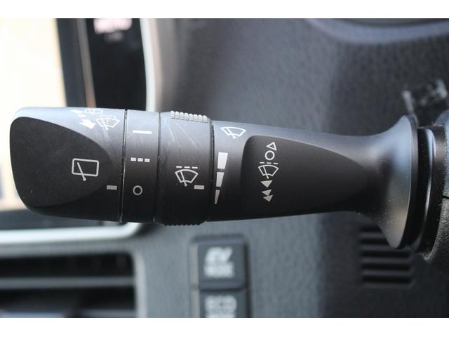 ヴォクシー ハイブリッドZS 後期型 禁煙車 純正10インチナビ フルセグ TRDフルエアロ バックモニター 両側電動スライド シートヒーター ビルトインETC 衝突軽減ブレーキ オートクルーズコントロール 純正AW(55枚目)