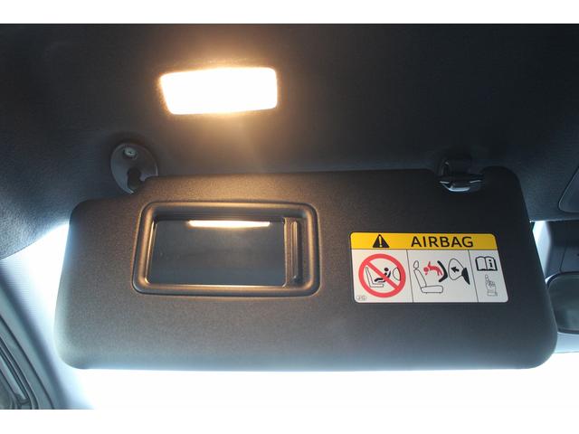 ヴォクシー ハイブリッドZS 後期型 禁煙車 純正10インチナビ フルセグ TRDフルエアロ バックモニター 両側電動スライド シートヒーター ビルトインETC 衝突軽減ブレーキ オートクルーズコントロール 純正AW(70枚目)