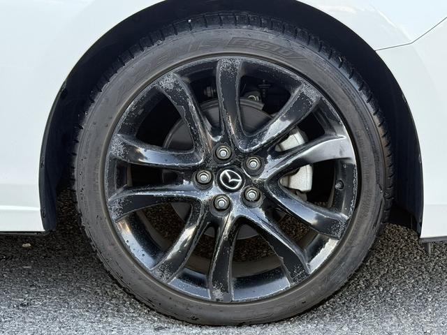 アテンザセダン ２５Ｓ　Ｌパッケージ　禁煙車　白革シート　ＢＯＳＥサウンド　純正７インチナビ　フルセグ　バックカメラ　クルーズコントロール　ヘッドアップディスプレイ　シートヒーター　パワーシート　ＥＴＣ　アイドリングストップ（26枚目）