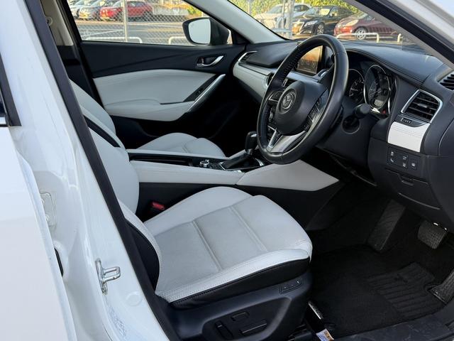 アテンザセダン ２５Ｓ　Ｌパッケージ　禁煙車　白革シート　ＢＯＳＥサウンド　純正７インチナビ　フルセグ　バックカメラ　クルーズコントロール　ヘッドアップディスプレイ　シートヒーター　パワーシート　ＥＴＣ　アイドリングストップ（35枚目）