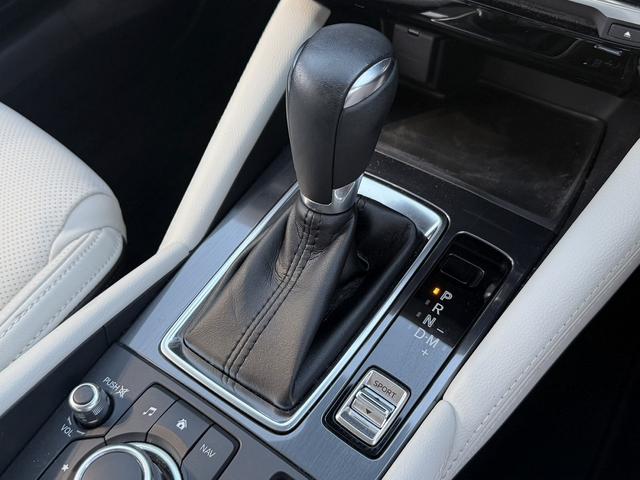 アテンザセダン ２５Ｓ　Ｌパッケージ　禁煙車　白革シート　ＢＯＳＥサウンド　純正７インチナビ　フルセグ　バックカメラ　クルーズコントロール　ヘッドアップディスプレイ　シートヒーター　パワーシート　ＥＴＣ　アイドリングストップ（55枚目）