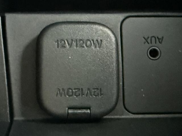 アテンザセダン ２５Ｓ　Ｌパッケージ　禁煙車　白革シート　ＢＯＳＥサウンド　純正７インチナビ　フルセグ　バックカメラ　クルーズコントロール　ヘッドアップディスプレイ　シートヒーター　パワーシート　ＥＴＣ　アイドリングストップ（69枚目）