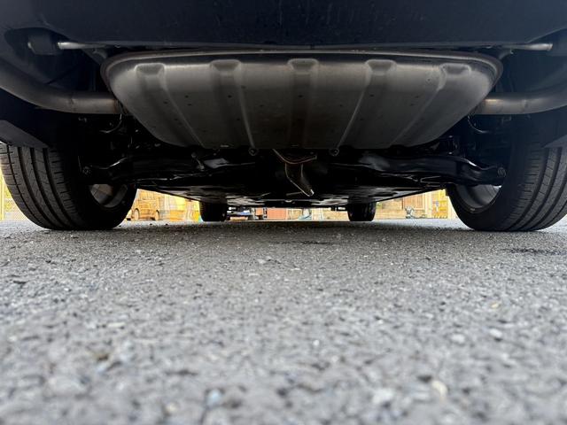 アテンザセダン ２５Ｓ　Ｌパッケージ　禁煙車　白革シート　ＢＯＳＥサウンド　純正７インチナビ　フルセグ　バックカメラ　クルーズコントロール　ヘッドアップディスプレイ　シートヒーター　パワーシート　ＥＴＣ　アイドリングストップ（73枚目）