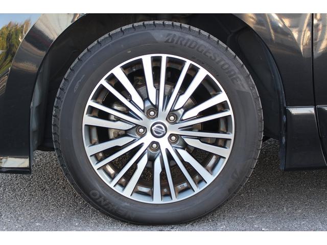 エルグランド ２５０ハイウェイスターＳ　社外ナビ　Ｂｌｕｅｔｏｏｔｈ　バックカメラ　ハーフレザーシート　アダクティブクルーズコントロール　両側電動スライドドア　衝突軽減ブレーキサポート　ＥＴＣ　純正アルミホイール　盗難防止システム　ＬＥＤ（27枚目）