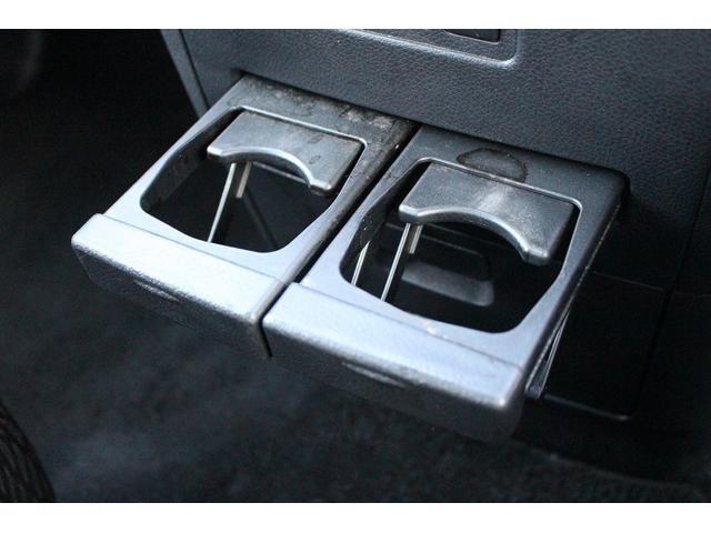 エルグランド ２５０ハイウェイスターＳ　社外ナビ　Ｂｌｕｅｔｏｏｔｈ　バックカメラ　ハーフレザーシート　アダクティブクルーズコントロール　両側電動スライドドア　衝突軽減ブレーキサポート　ＥＴＣ　純正アルミホイール　盗難防止システム　ＬＥＤ（63枚目）