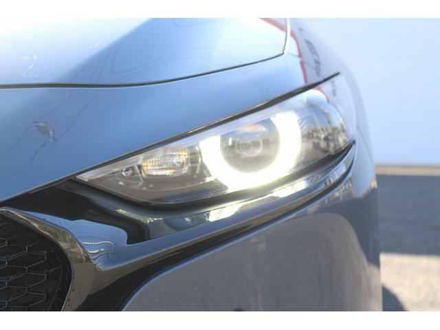 ＭＡＺＤＡ３ファストバック ２０Ｓプロアクティブ　ツーリングセレクション　禁煙車　メーカーオプション８型ナビ　フルセグ　アラウンドヴューモニター　メモリ＆ヒーター付きパワーシート　ステアリングヒーター　ブラインドスポットモニター　レーダークルーズ　運転支援　コーナーセンサー（3枚目）