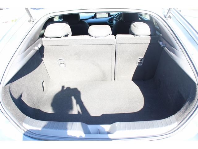 ＭＡＺＤＡ３ファストバック ２０Ｓプロアクティブ　ツーリングセレクション　禁煙車　メーカーオプション８型ナビ　フルセグ　アラウンドヴューモニター　メモリ＆ヒーター付きパワーシート　ステアリングヒーター　ブラインドスポットモニター　レーダークルーズ　運転支援　コーナーセンサー（13枚目）