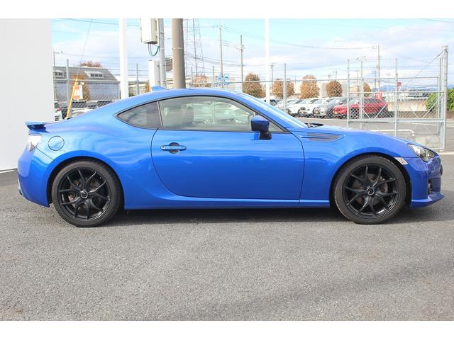 極限までこだわった仕入れ値で低価格を実現。低価格で良質なお車を全社総台数２，０００台以上の在庫からお選びいただけます。営業時間　１０：００〜１９：００