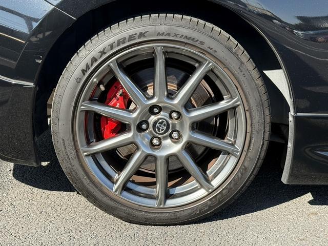 ８６ ＧＴ　後期型　モデリスタエアロ　ｂｒｅｍｂｏ製ブレーキセット　ＴＲＤ４本出しマフラー　禁煙車　純正ナビ　バックカメラ　フルセグ　オートクルーズコントロール　ＥＴＣ　ＬＥＤヘッドライト　６速マニュアル車（30枚目）