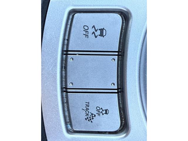 ８６ ＧＴ　後期型　モデリスタエアロ　ｂｒｅｍｂｏ製ブレーキセット　ＴＲＤ４本出しマフラー　禁煙車　純正ナビ　バックカメラ　フルセグ　オートクルーズコントロール　ＥＴＣ　ＬＥＤヘッドライト　６速マニュアル車（46枚目）