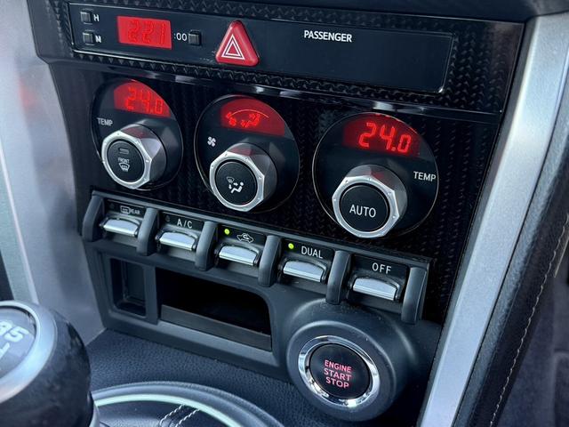 ８６ ＧＴ　後期型　モデリスタエアロ　ｂｒｅｍｂｏ製ブレーキセット　ＴＲＤ４本出しマフラー　禁煙車　純正ナビ　バックカメラ　フルセグ　オートクルーズコントロール　ＥＴＣ　ＬＥＤヘッドライト　６速マニュアル車（48枚目）
