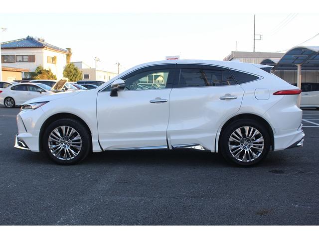 ハリアーハイブリッド Ｚ　禁煙車　パノラミックビューモニター　フルモデリスタエアロ　純正１２．３インチナビ　ＪＢＬサウンド　電動リアゲート　デジタルインナーミラー　衝突軽減ブレーキ　アダクティブクルーズ　レーンキープアシスト（11枚目）