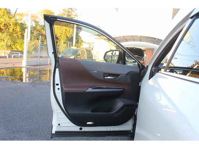 ハリアーハイブリッド Ｚ　禁煙車　パノラミックビューモニター　フルモデリスタエアロ　純正１２．３インチナビ　ＪＢＬサウンド　電動リアゲート　デジタルインナーミラー　衝突軽減ブレーキ　アダクティブクルーズ　レーンキープアシスト（43枚目）