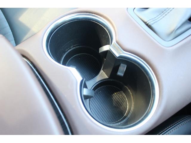 ハリアーハイブリッド Ｚ　禁煙車　パノラミックビューモニター　フルモデリスタエアロ　純正１２．３インチナビ　ＪＢＬサウンド　電動リアゲート　デジタルインナーミラー　衝突軽減ブレーキ　アダクティブクルーズ　レーンキープアシスト（68枚目）