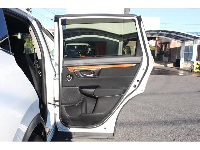 ＣＲ－Ｖハイブリッド ＥＸ　禁煙車　純正ナビ　フルセグ　バックカメラ　レーダークルーズ　衝突軽減ブレーキシステム　シートヒーター付きパワーシート　ブラインドスポットモニター　運転支援　ＵＳＢ端子　ＬＥＤヘッドライト　ＥＴＣ（20枚目）
