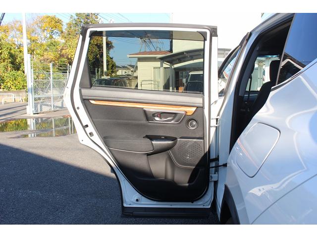 ＣＲ－Ｖハイブリッド ＥＸ　禁煙車　純正ナビ　フルセグ　バックカメラ　レーダークルーズ　衝突軽減ブレーキシステム　シートヒーター付きパワーシート　ブラインドスポットモニター　運転支援　ＵＳＢ端子　ＬＥＤヘッドライト　ＥＴＣ（24枚目）