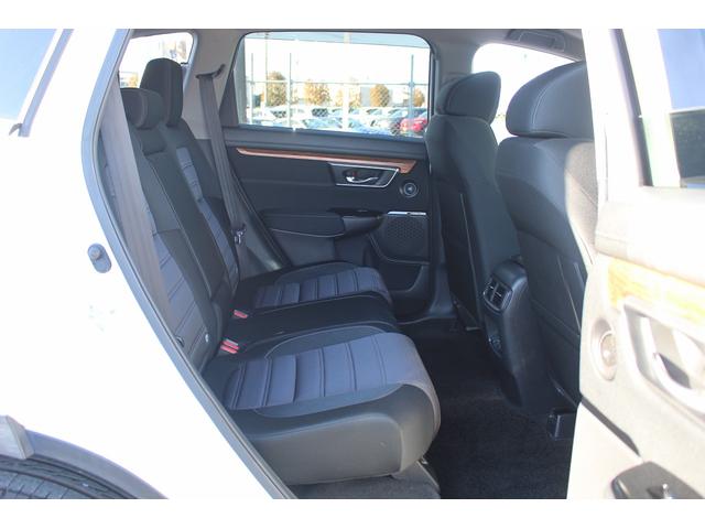 ＣＲ－Ｖハイブリッド ＥＸ　禁煙車　純正ナビ　フルセグ　バックカメラ　レーダークルーズ　衝突軽減ブレーキシステム　シートヒーター付きパワーシート　ブラインドスポットモニター　運転支援　ＵＳＢ端子　ＬＥＤヘッドライト　ＥＴＣ（27枚目）